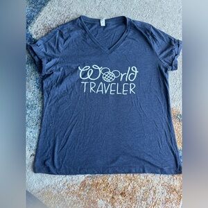 Disney Mickey Epcot t shirt Sz L